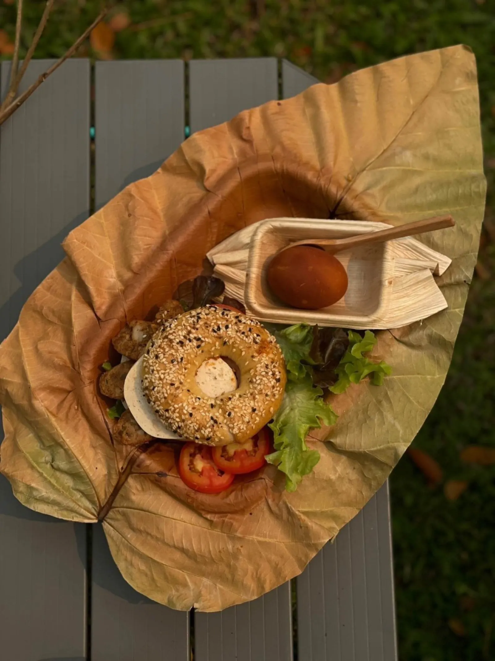 Ton Tung Leaf Plate (Whole)